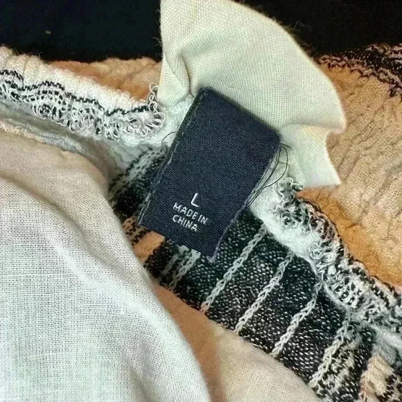 Universal Thread V-Neck Striped Button Front smocked back Midi Dress women’s L - Picture 4 of 4